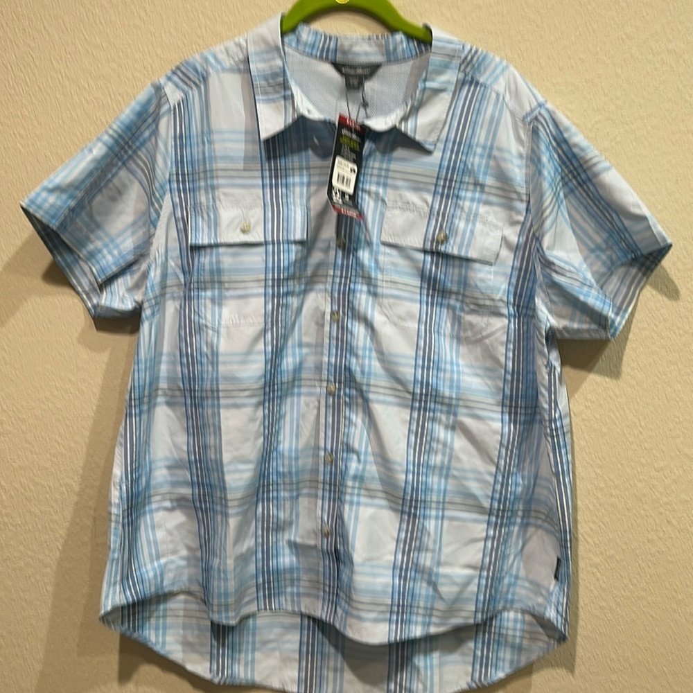 Nwt Eddie Bauer button up, moisture wicking, upf 50 shirt. Size xlarge